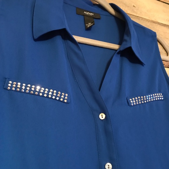 Alfani sheer blue sleeveless button down blouse - Picture 3 of 5